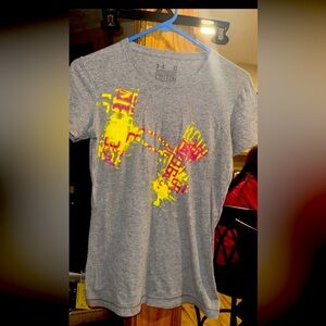 Women’s Under Armor Shirt